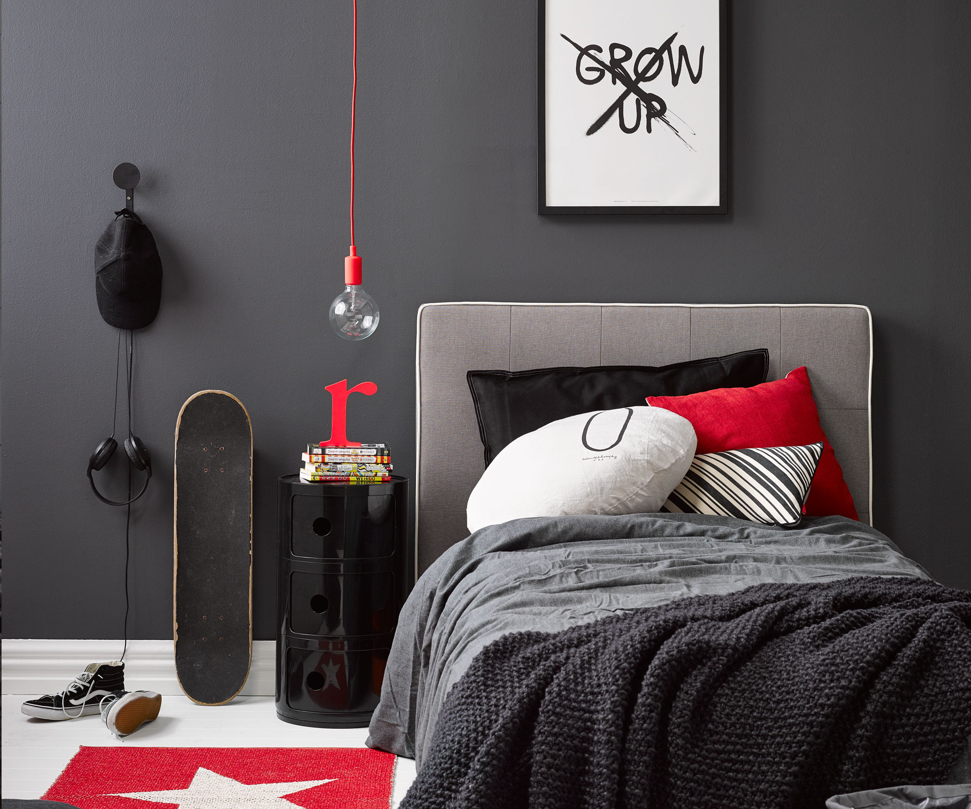 Kid S Bedroom Ideas A Dramatic Monochrome Room Perfect For Your Teen